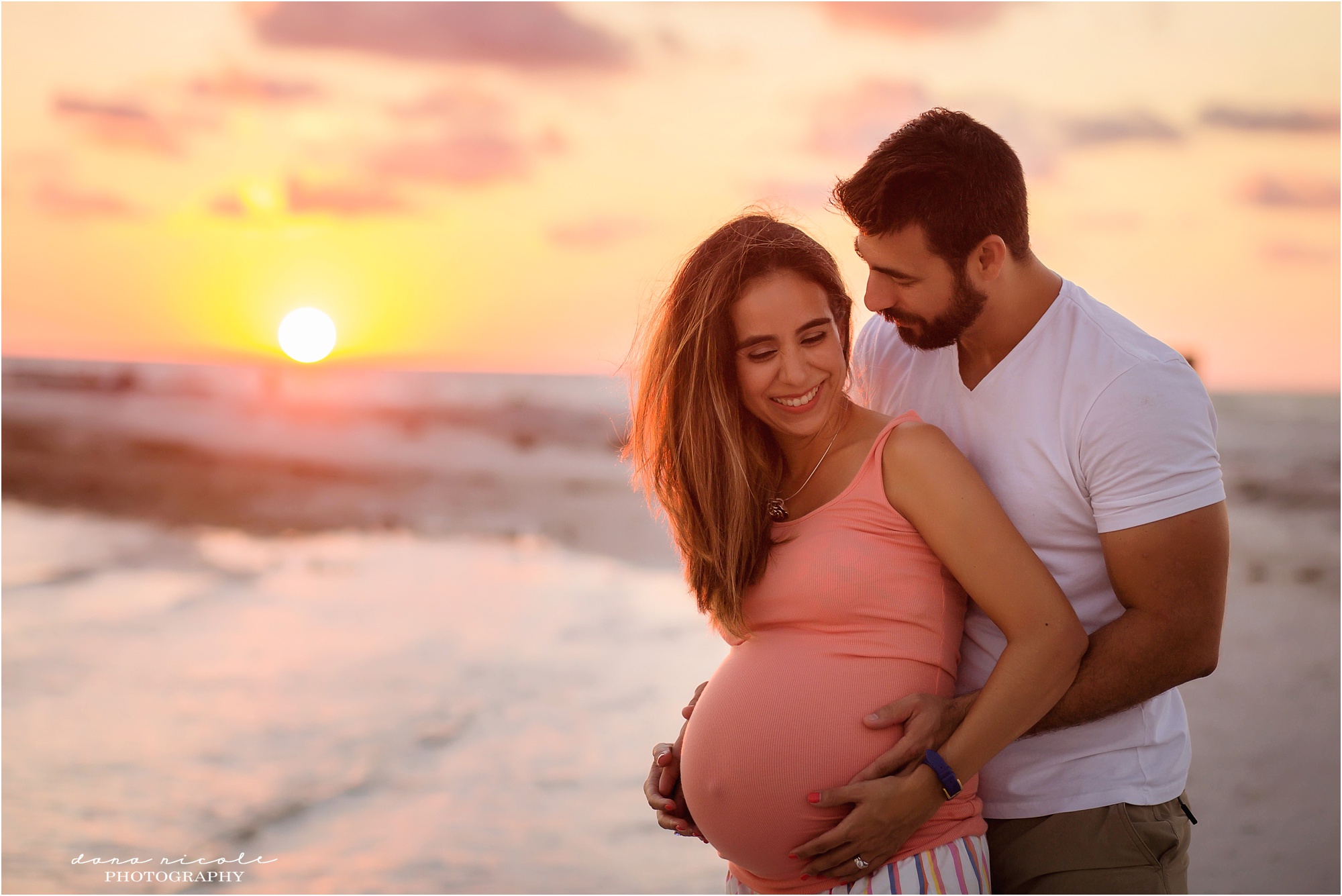 Tampa Maternity Photographer at Honeymoon Island State Park | Dana Nicole Photography | Tampa, FL