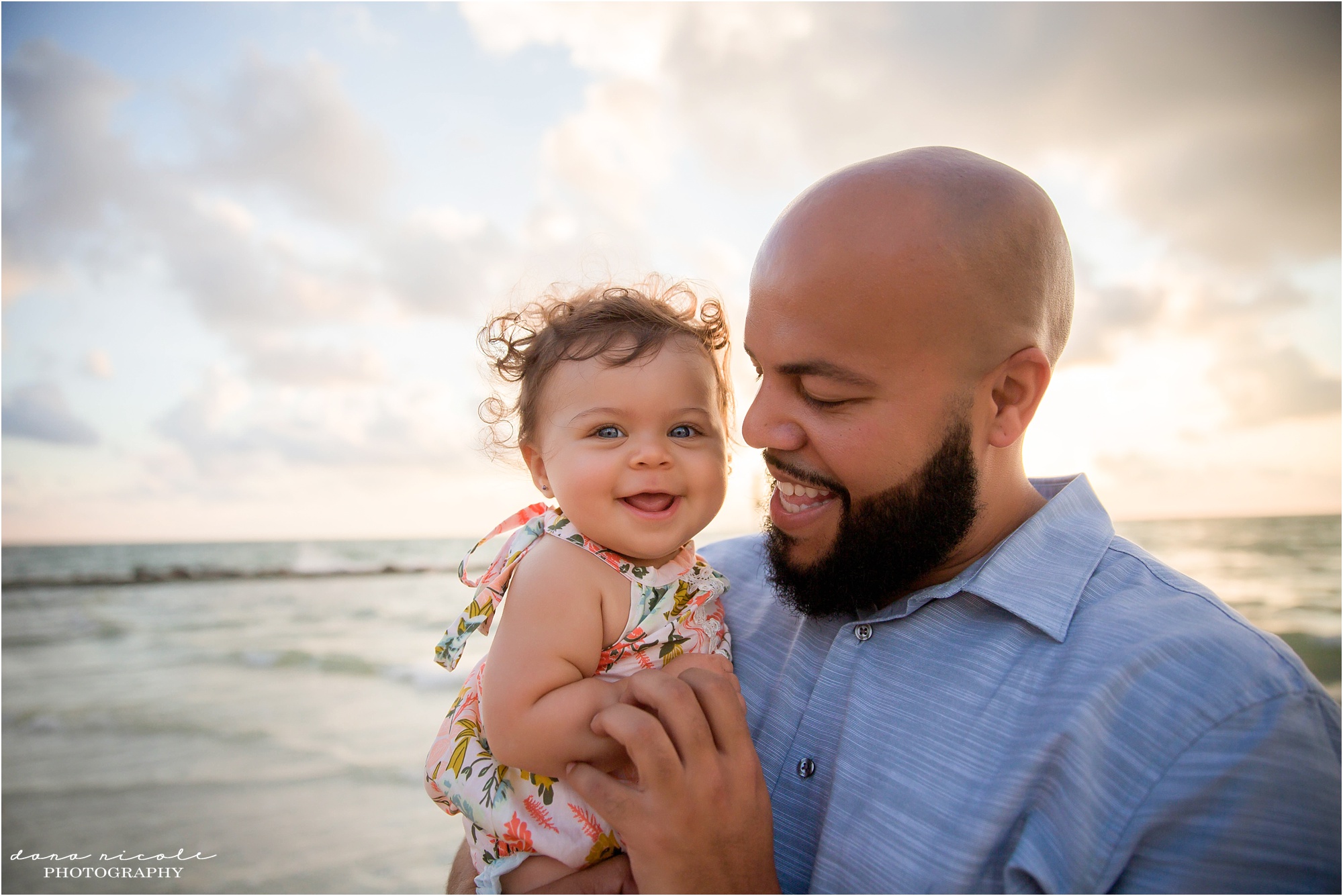 Dunedin Family Photographer at Honeymoon Island State Park | Dana Nicole Photography | Tampa, FL