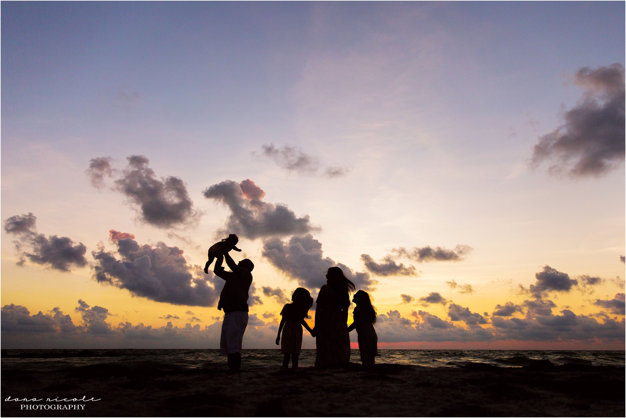 Dunedin Family Photographer at Honeymoon Island State Park | Dana Nicole Photography | Tampa, FL