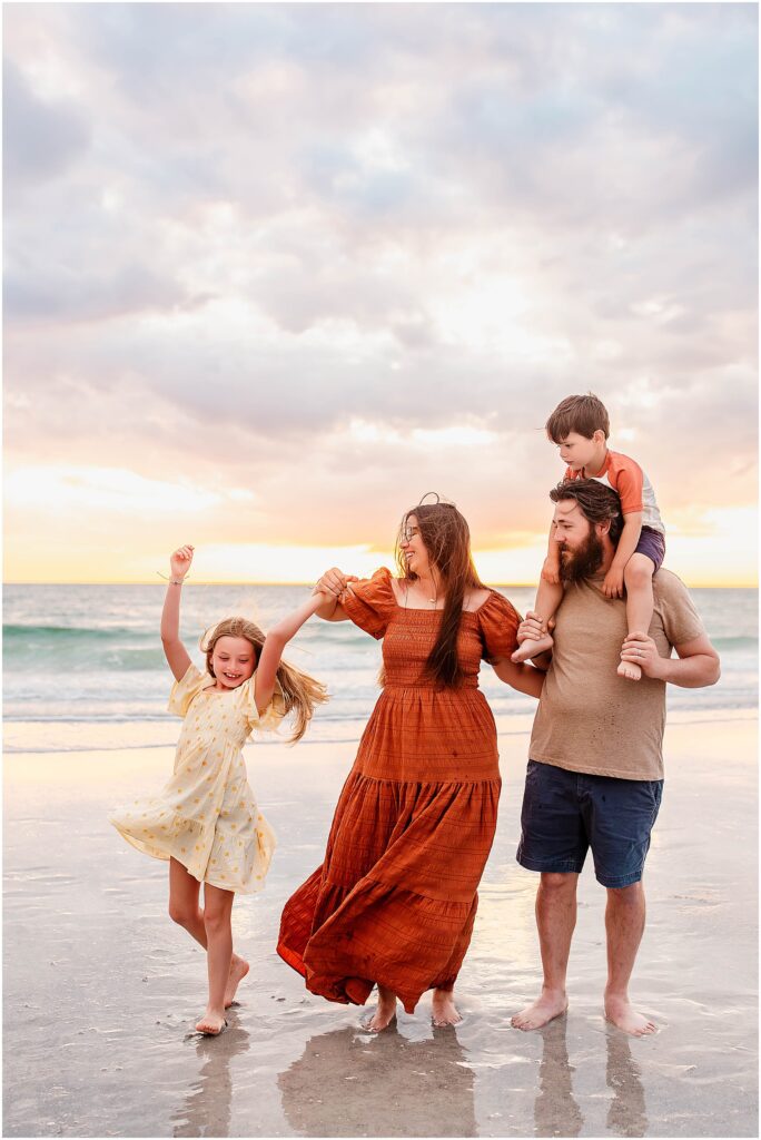 Family Photographer in Clearwater | Dana Nicole Photography