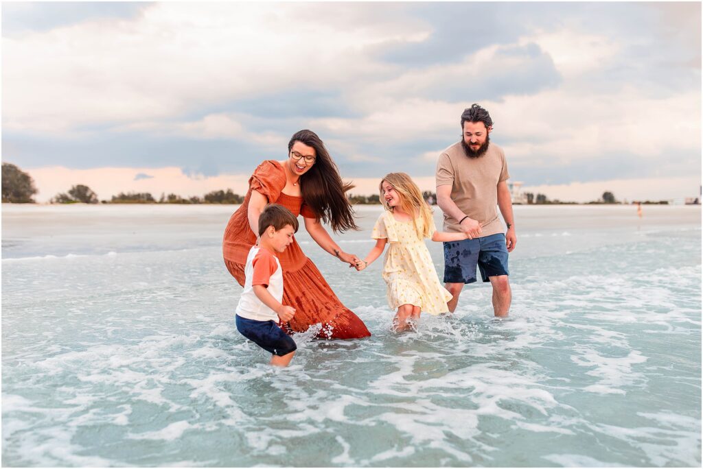 Family Photographer in Clearwater | Dana Nicole Photography